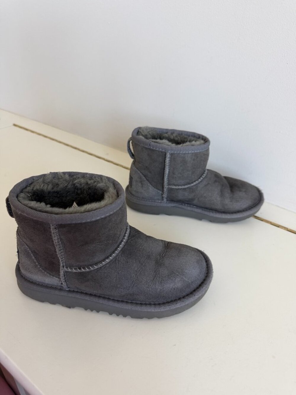 UGG Classic Mini II Kids Grey Suede Sheepskin Boots Size 13